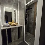 Appartement Rentcenter79 *